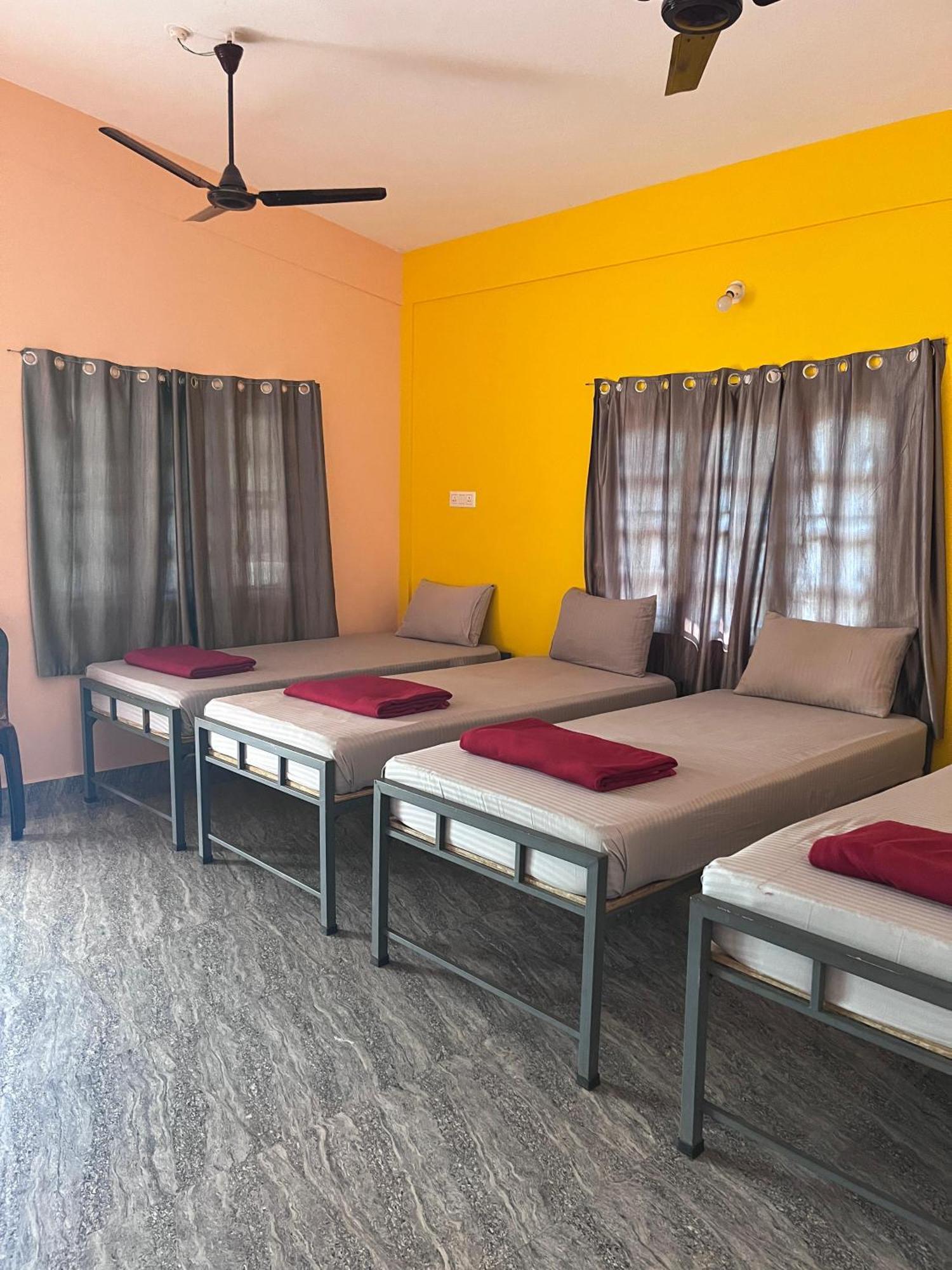 Hostelvk Gokarna Gokarna  Exterior foto